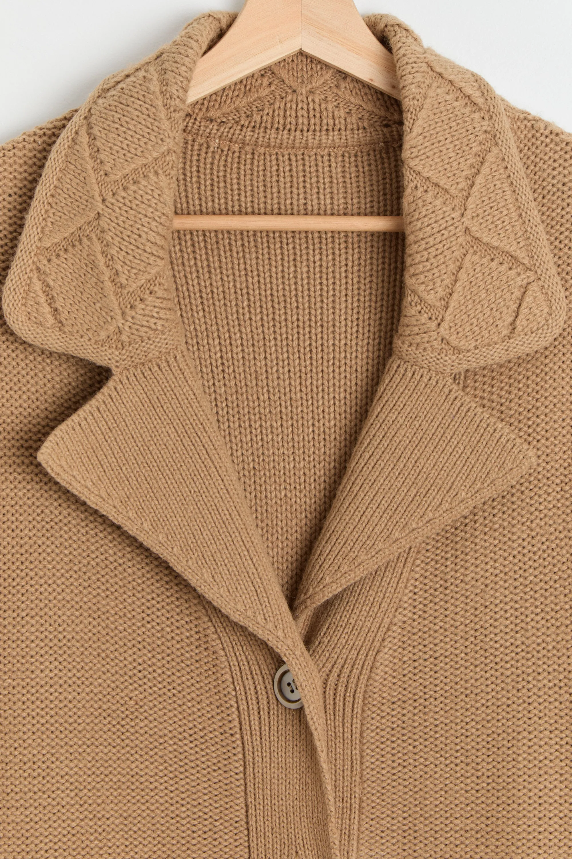70s Camel Chunky Knit Cardigan M