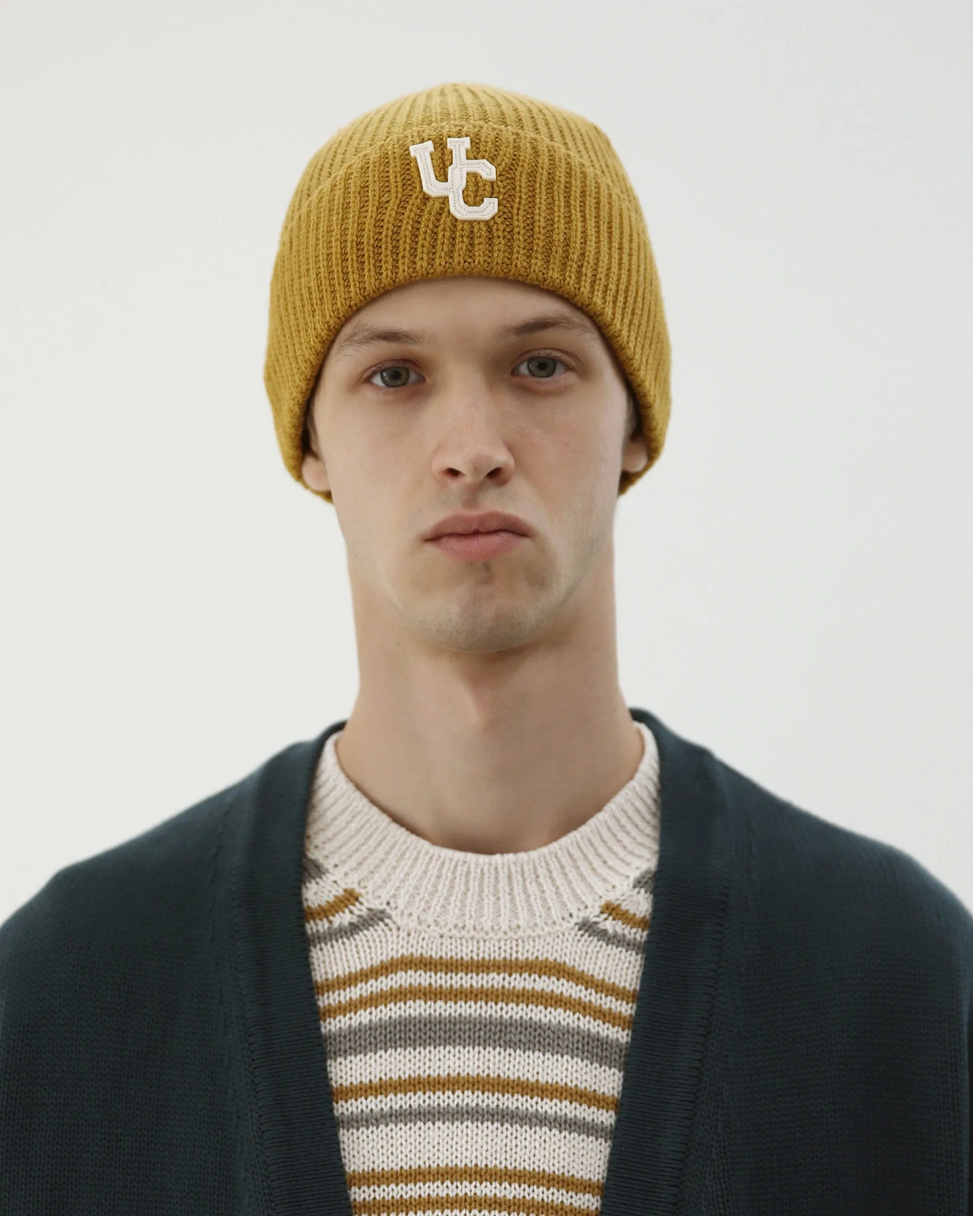 BEANIE / FLEX / UC OVERLAP / MUSTARD
