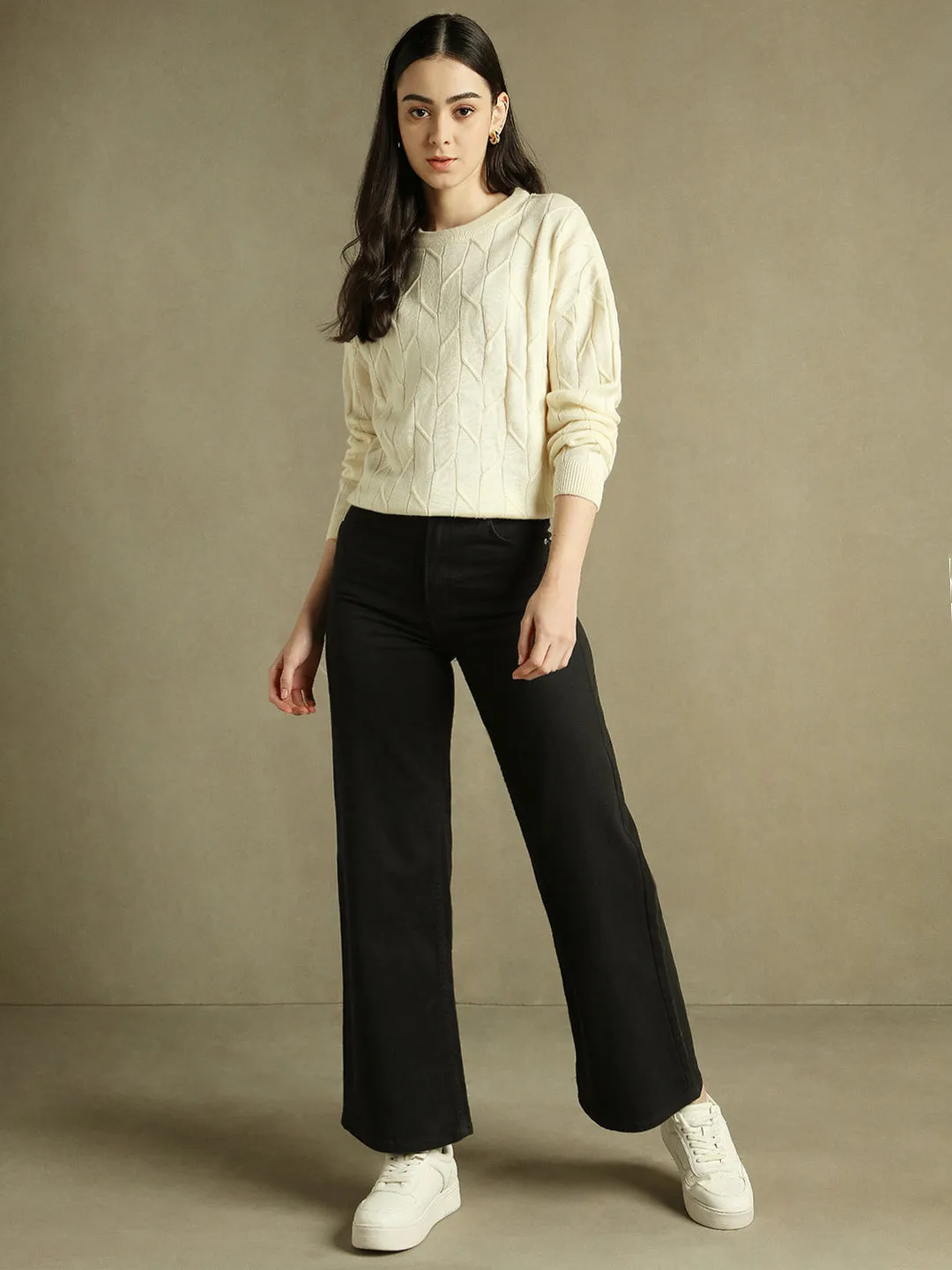 DL Woman Round Neck Solid White Full Sleeves Pullover Sweater