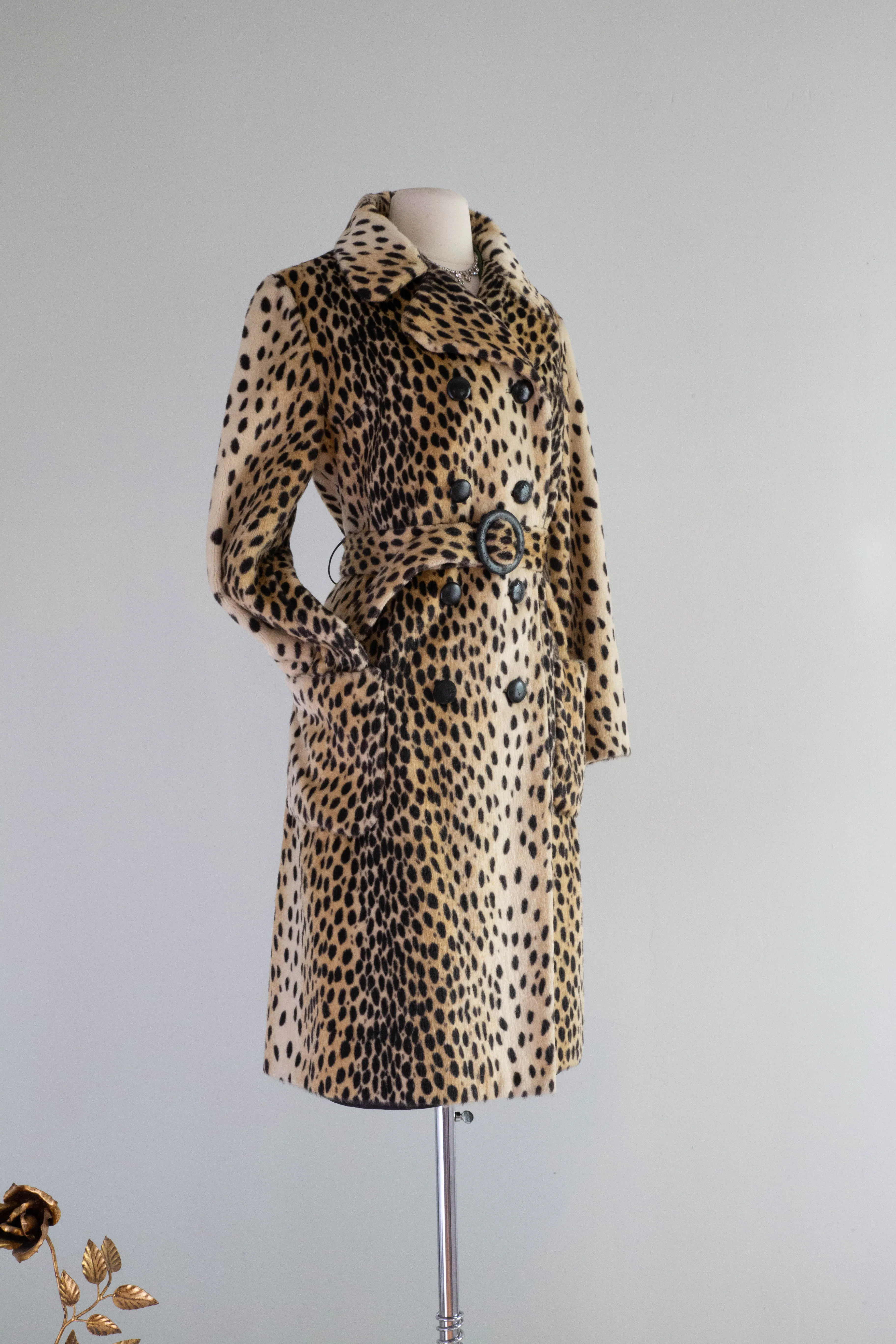 FAB 1960's Cheetah Print Faux Fur Coat From Bullocks / Medium