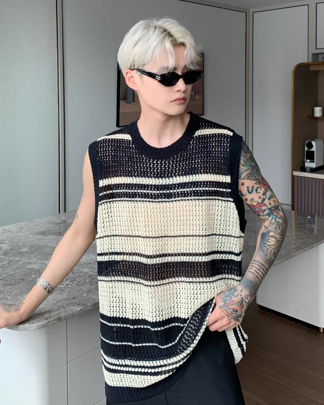 Multi Border Knit Vest CBJ0071