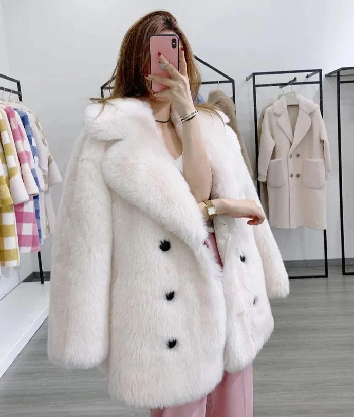 Women's Autumn/Winter V-Neck Sheep Wool Short Coat