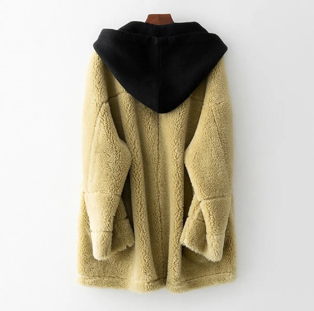 Women's Winter Casual Thick Hooded Coat With Sheep Fur